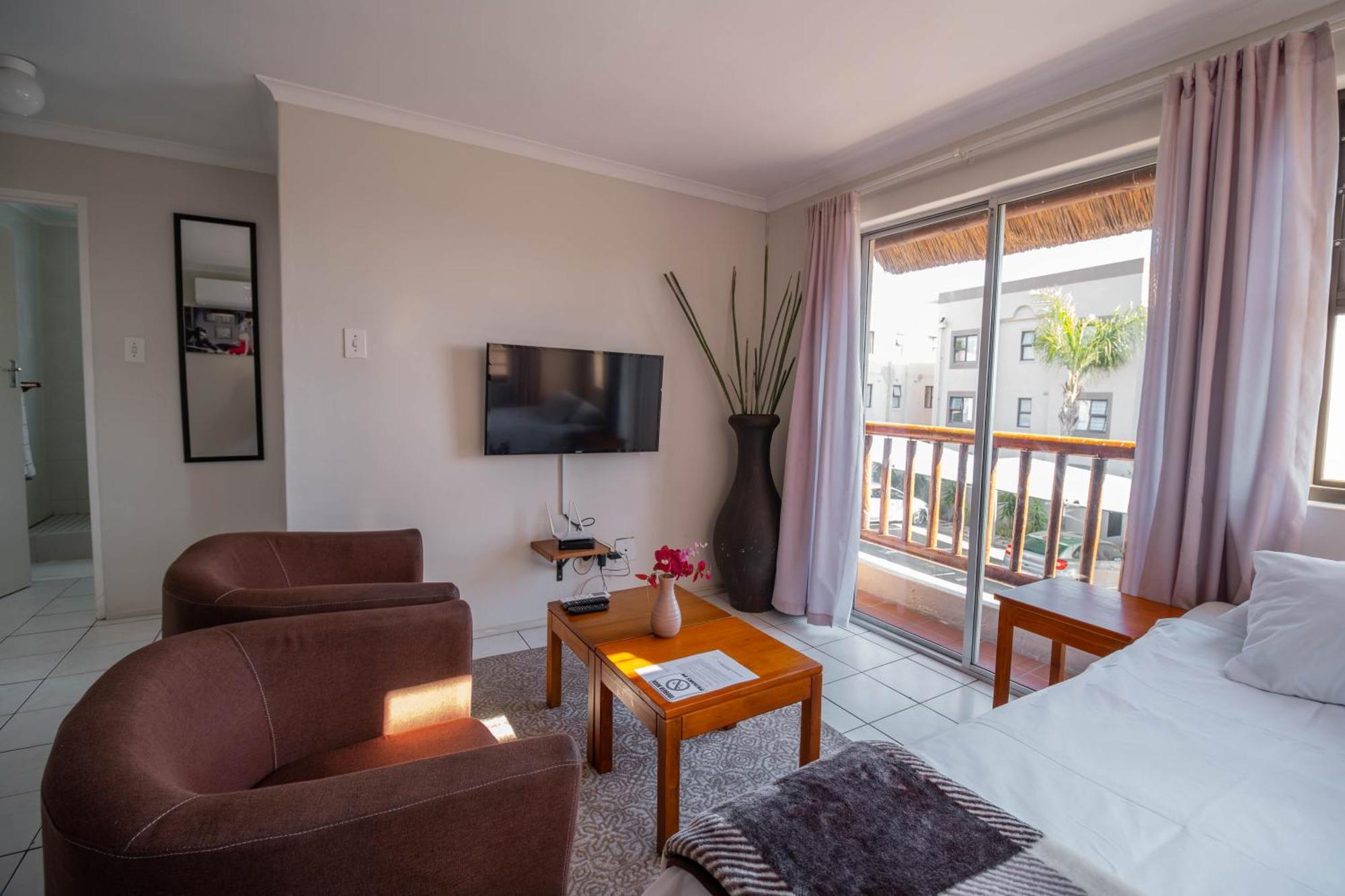 Broadway Self Catering Apartments Durbanville Esterno foto