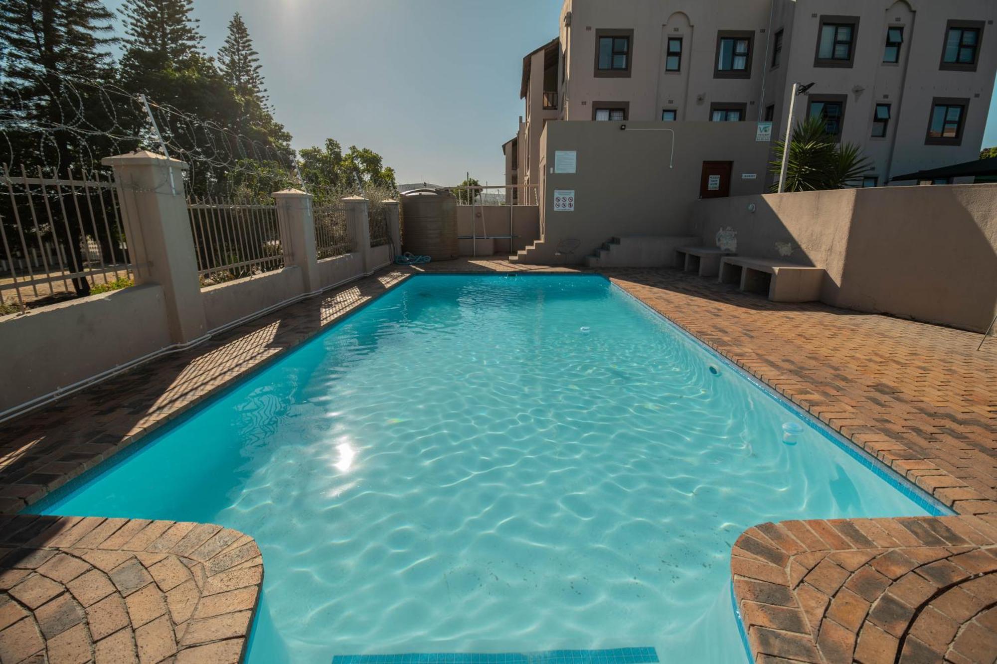 Broadway Self Catering Apartments Durbanville Esterno foto
